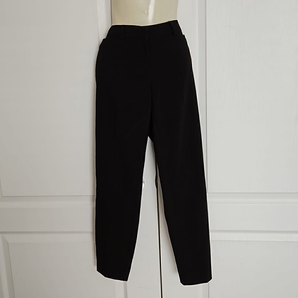 Ricki Ladies Ankle Length Dress Pants Size 2 Black